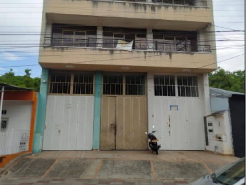 Edificio Serrato calle 8 # 27-45, 27–49 y 27–53 Cód 389040
