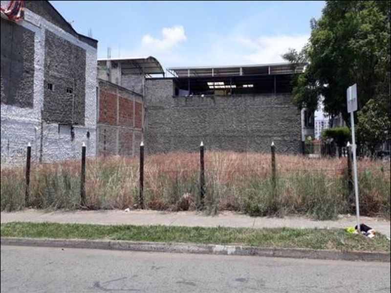 Lote Carrera 93 entre Calles 42 y 44 Urbanización Valle del Lili Cód 484327
